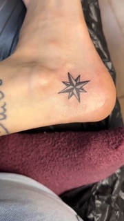 Jodie Calussi feet photo 2