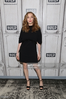Jodie Comer feet photo thumbnail