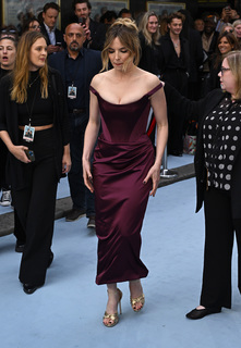 Jodie Comer feet photo thumbnail