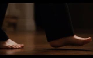 Jodie Foster feet photo thumbnail