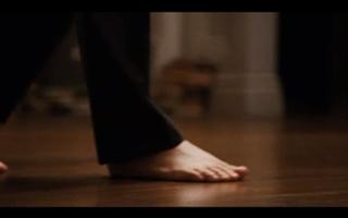 Jodie Foster feet photo thumbnail