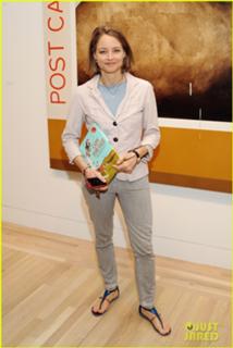 Jodie Foster feet photo thumbnail