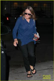Jodie Foster feet photo thumbnail