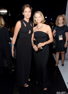 Jodie Foster feet photo thumbnail
