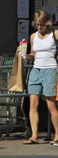 Jodie Foster feet photo thumbnail