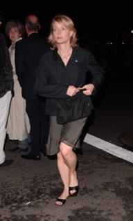 Jodie Foster feet photo thumbnail