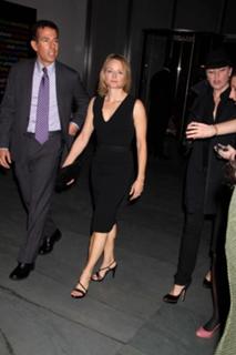 Jodie Foster feet photo thumbnail
