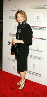 Jodie Foster feet photo thumbnail