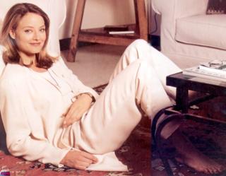 Jodie Foster feet photo thumbnail