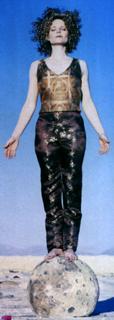 Jodie Foster feet photo thumbnail