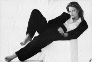 Jodie Foster feet photo thumbnail