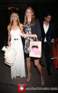 Jodie Kidd feet photo thumbnail