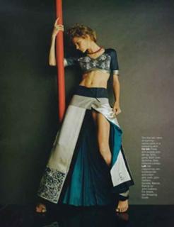 Jodie Kidd feet photo thumbnail