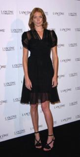 Jodie Kidd feet photo thumbnail