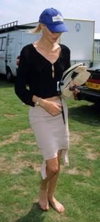 Jodie Kidd feet photo thumbnail