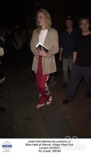 Jodie Kidd feet photo thumbnail