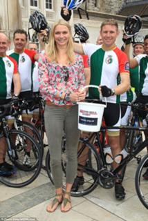 Jodie Kidd feet photo thumbnail