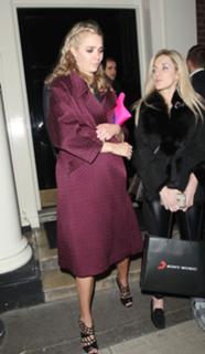 Jodie Kidd feet photo thumbnail