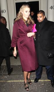 Jodie Kidd feet photo thumbnail