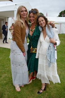 Jodie Kidd feet photo thumbnail