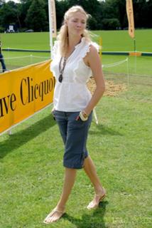 Jodie Kidd feet photo thumbnail