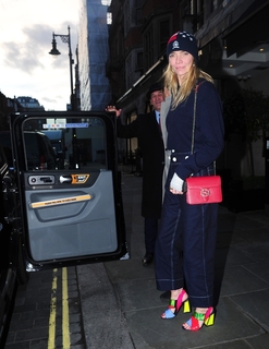 Jodie Kidd feet photo thumbnail