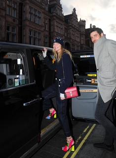 Jodie Kidd feet photo thumbnail