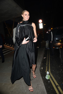 Jodie Kidd feet photo thumbnail
