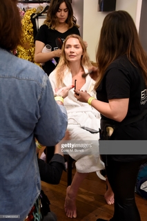 Jodie Kidd feet photo thumbnail