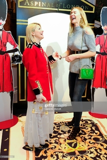 Jodie Kidd feet photo thumbnail