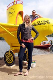 Jodie Kidd feet photo thumbnail