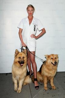 Jodie Kidd feet photo thumbnail