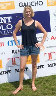 Jodie Kidd feet photo thumbnail
