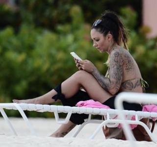 Jodie Marsh feet photo thumbnail