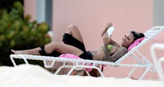 Jodie Marsh feet photo thumbnail