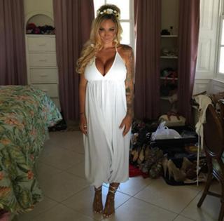 Jodie Marsh feet photo thumbnail