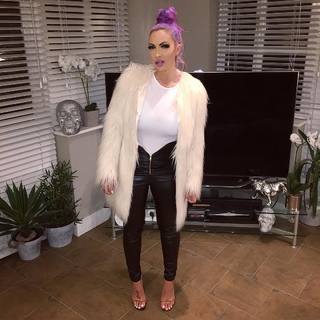Jodie Marsh feet photo thumbnail