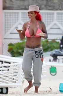 Jodie Marsh feet photo thumbnail