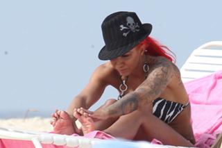 Jodie Marsh feet photo thumbnail