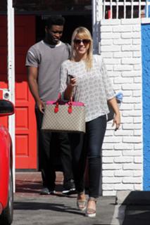 Jodie Sweetin feet photo thumbnail