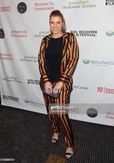Jodie Sweetin feet photo thumbnail