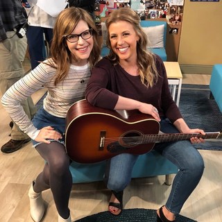 Jodie Sweetin feet photo thumbnail