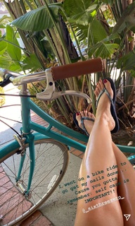 Jodie Sweetin feet photo thumbnail