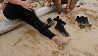 Jodie Sweetin feet photo thumbnail