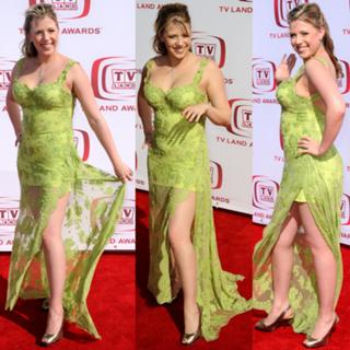 Jodie Sweetin feet photo thumbnail