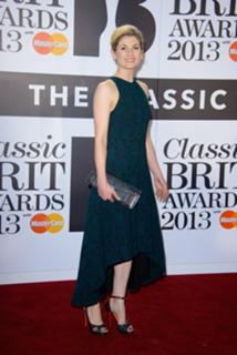 Jodie Whittaker feet photo thumbnail