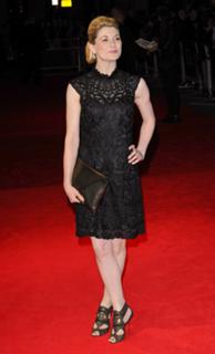 Jodie Whittaker feet photo thumbnail