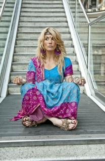 Jodie Whittaker feet photo thumbnail