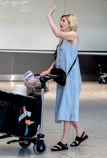 Jodie Whittaker feet photo thumbnail