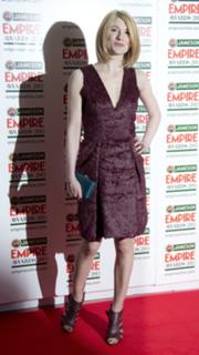 Jodie Whittaker feet photo thumbnail